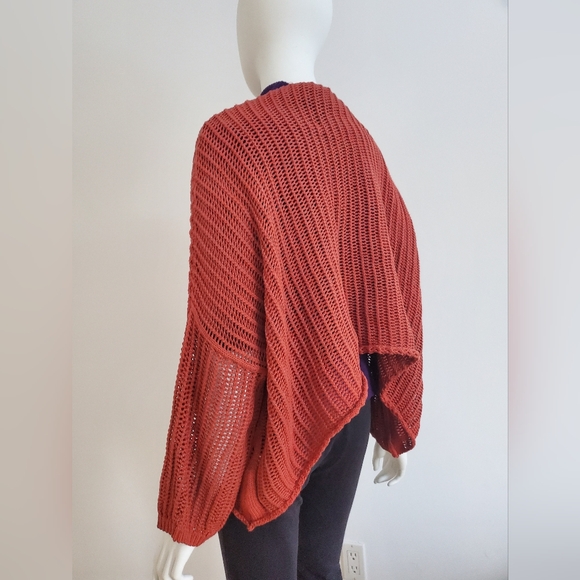 Sweater - Picture 5 of 6